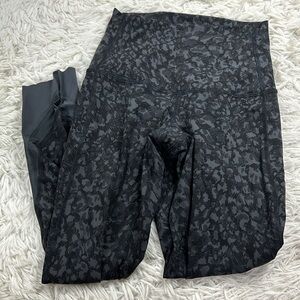 Lululemon Wunder Under High-Rise Crop 23" *Updated Scallop Full-On Luxtreme Wild